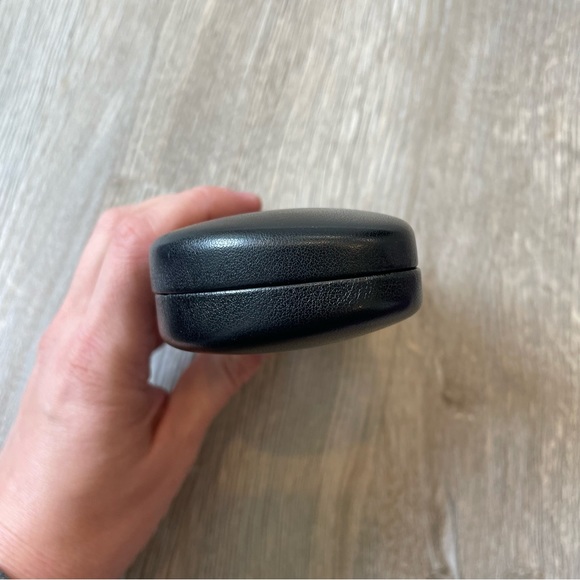 RAY-BAN Black Leather Glasses Case - Picture 3 of 10